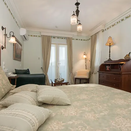 Hotel Enavlion Batagianni 3*
