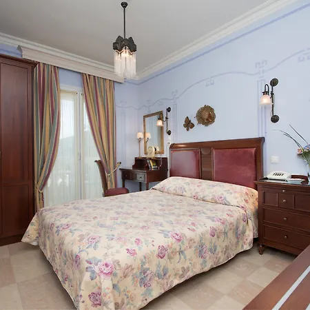 Hotel Enavlion Batagianni 3*