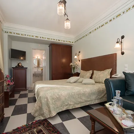 Enavlion Batagianni Hotel
