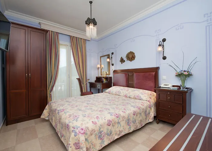 Hotel Enavlion Batagianni 3*